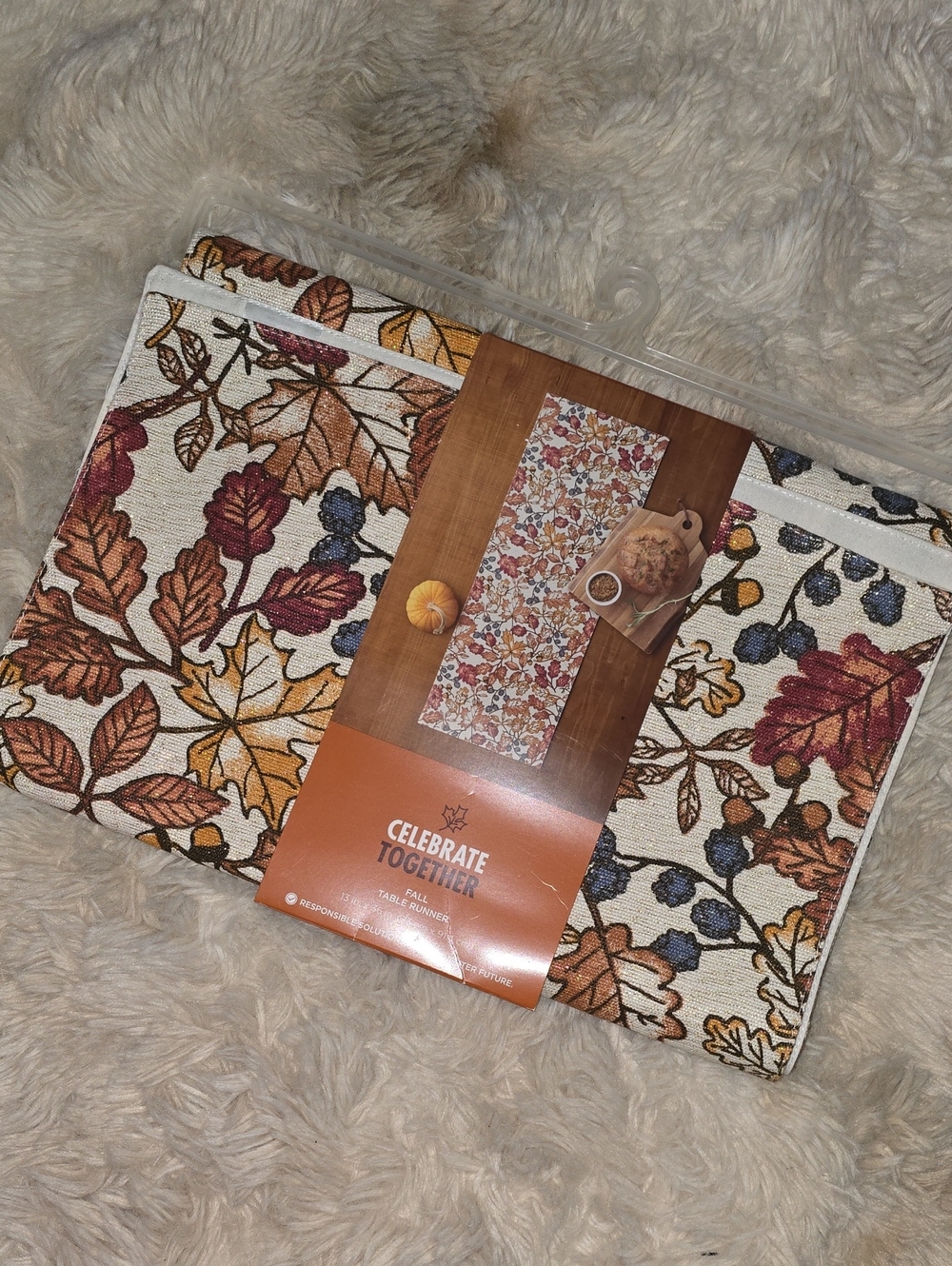Autumn Leaf Printed Woven Table Runner With Shimmer Base 13" X 36"